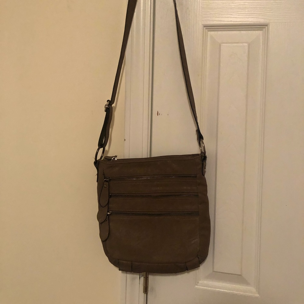 Bueno hipster crossbody purse